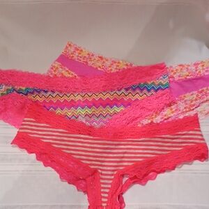 NWOT Vibrant Pink Lace  Cheeky Women's Panties Set